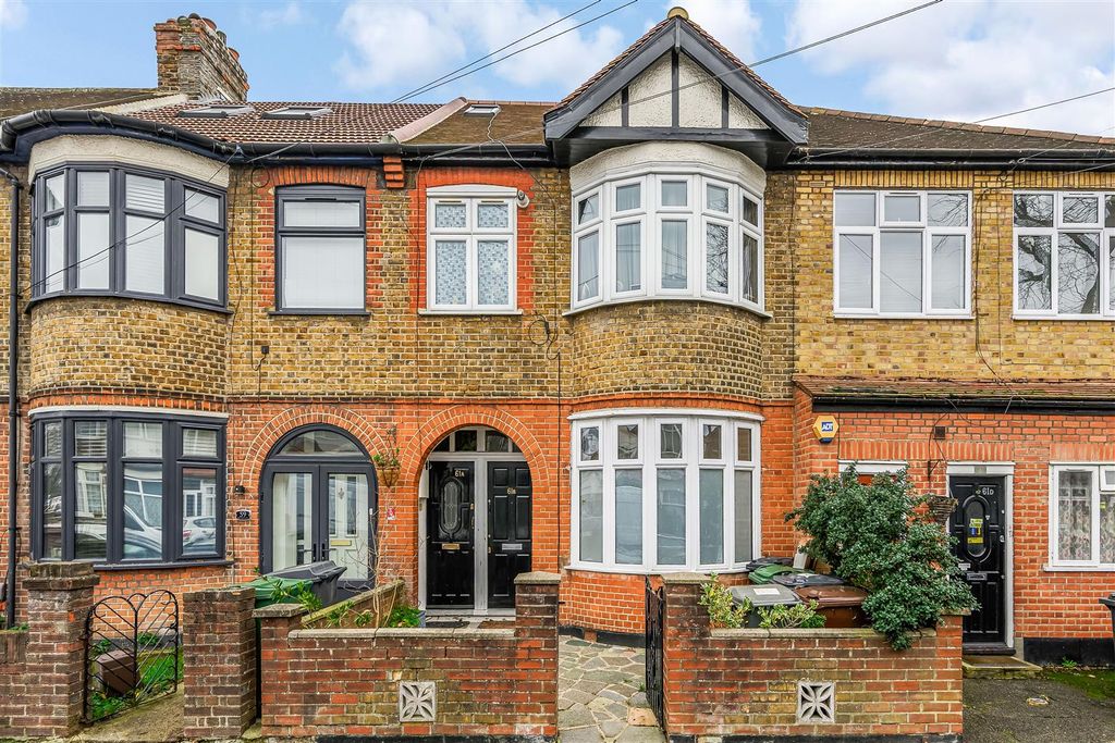 Property photo 1 of 16