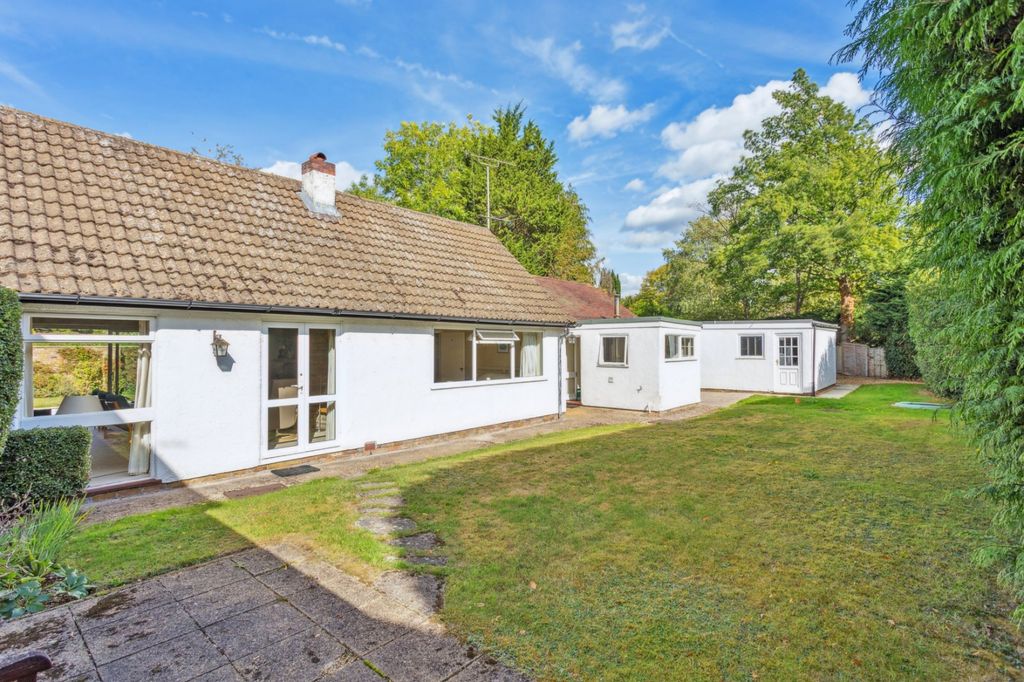 Property photo 2 of 17 Picture No. 23