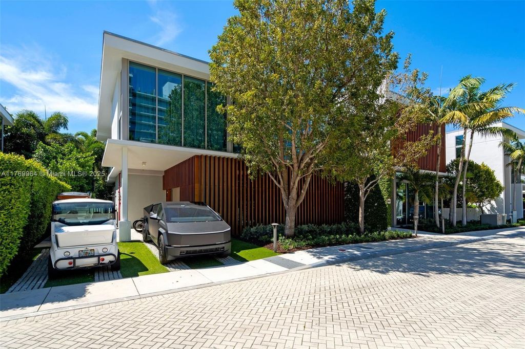 Property photo 2 of 50 <Alttext/>