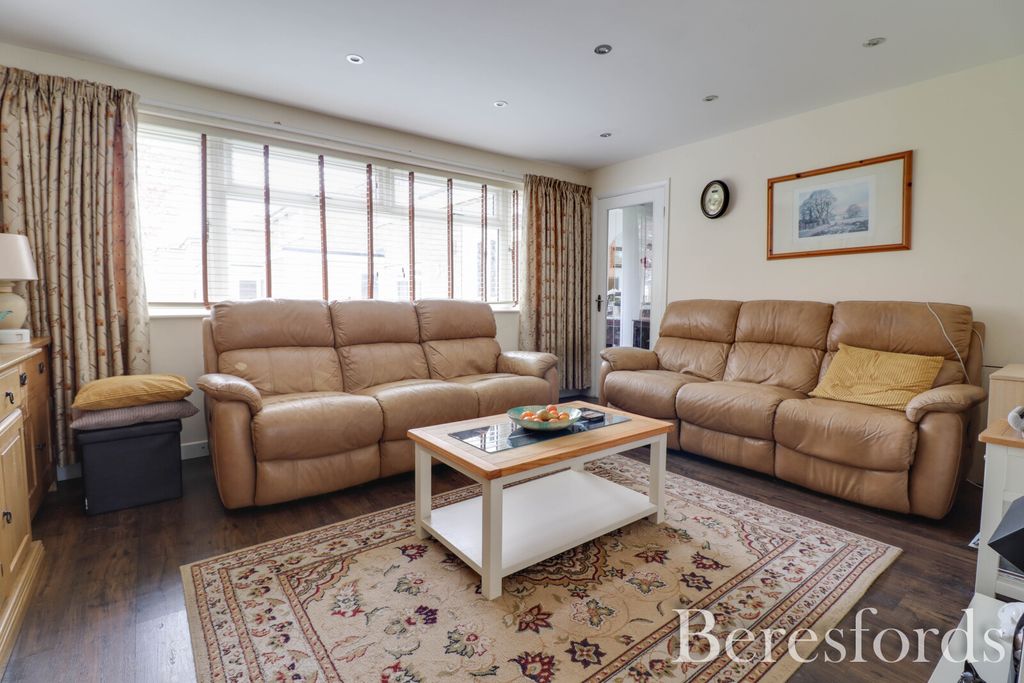 Property photo 3 of 14 Picture 3