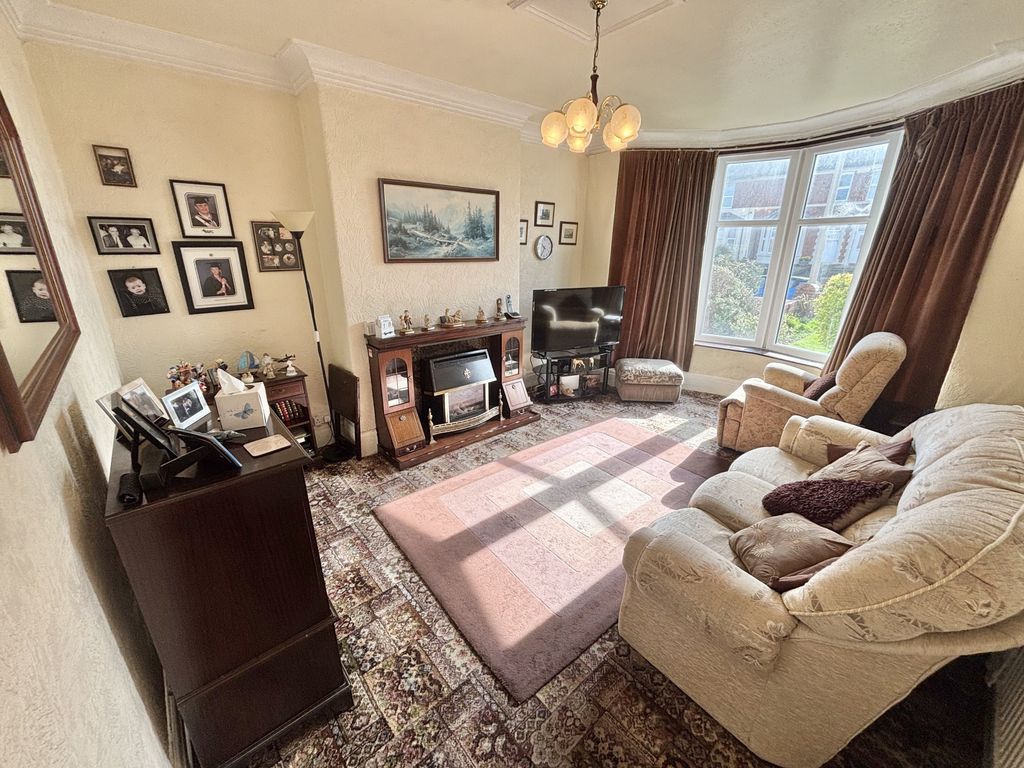 Property photo 3 of 24