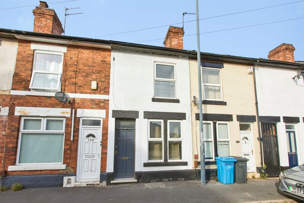 Property photo 1 of 17