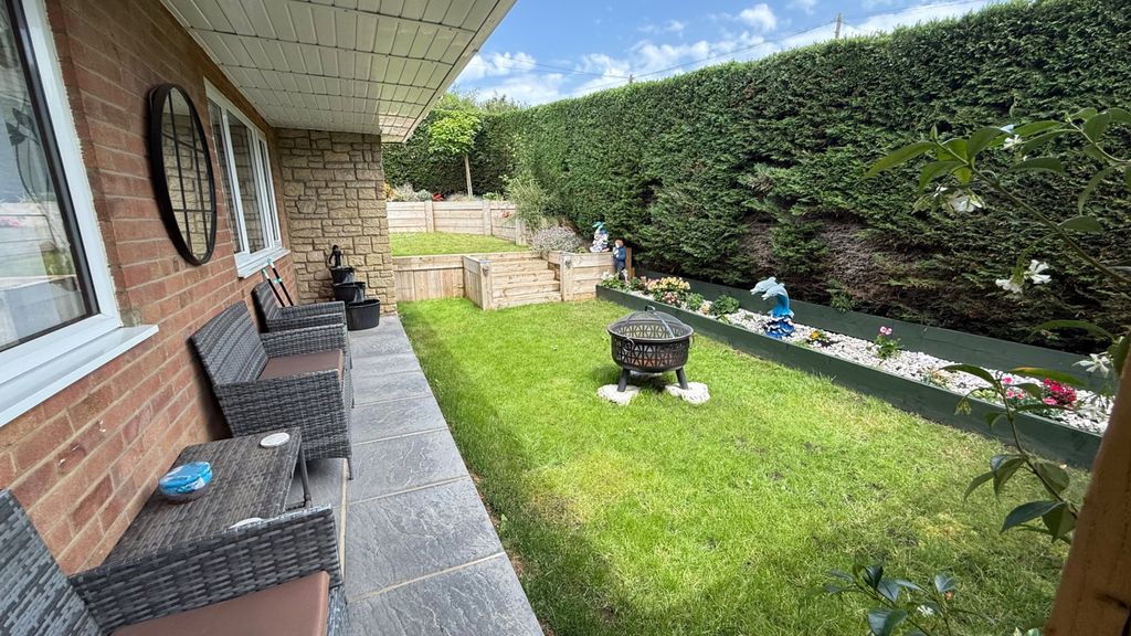 Property photo 3 of 14
