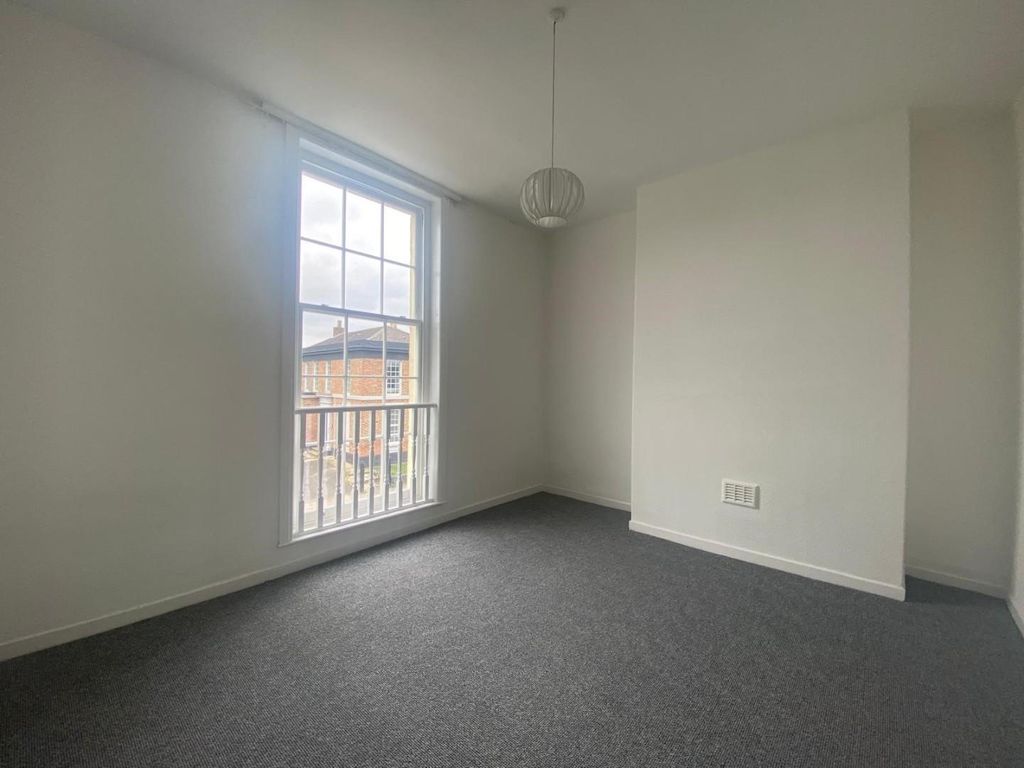 Property photo 3 of 10 1.Jpg