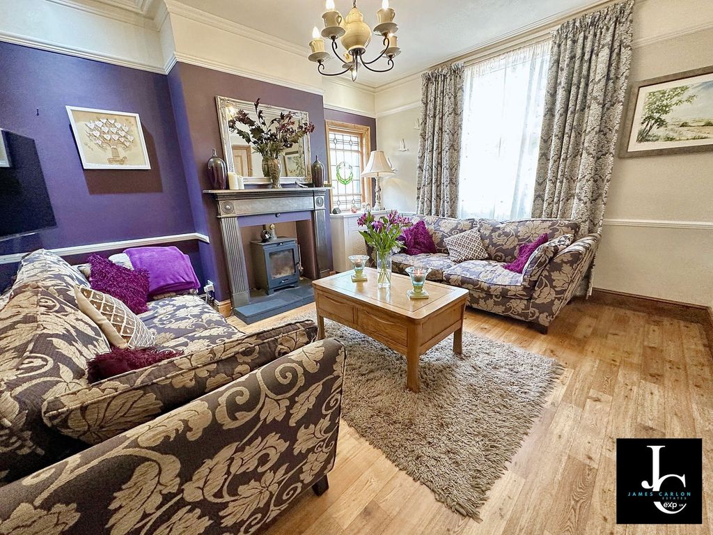 Property photo 3 of 24
