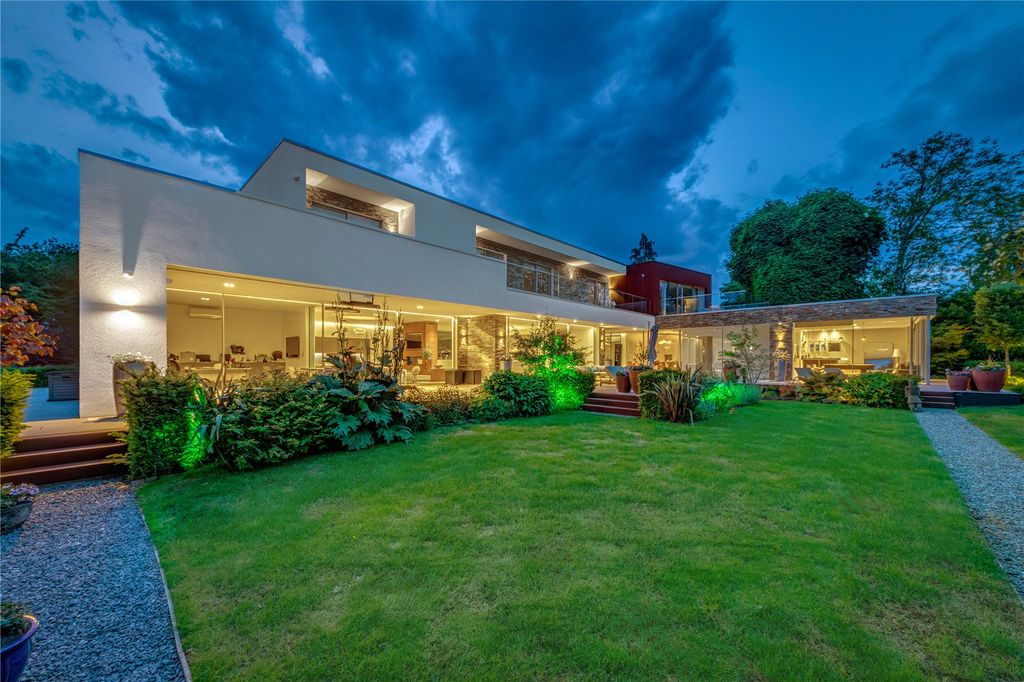 Property photo 1 of 54 Picture No. 34