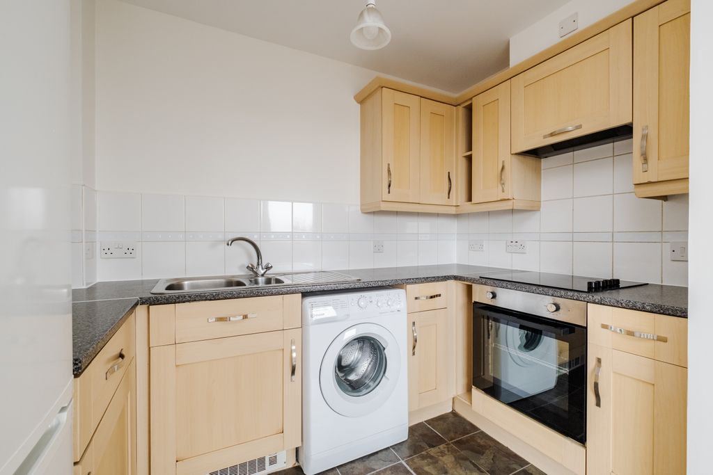 Property photo 3 of 19