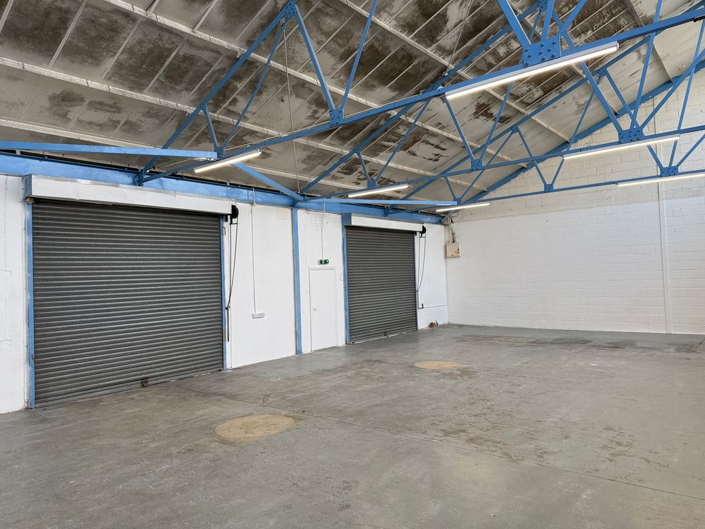 Property photo 3 of 11