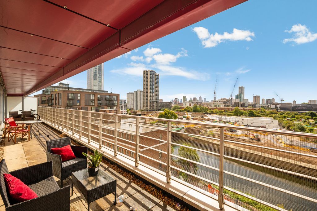 Property photo 3 of 12 Image