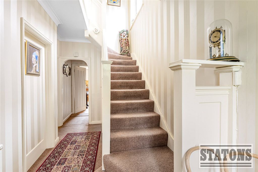 Property photo 2 of 17 Picture No. 06