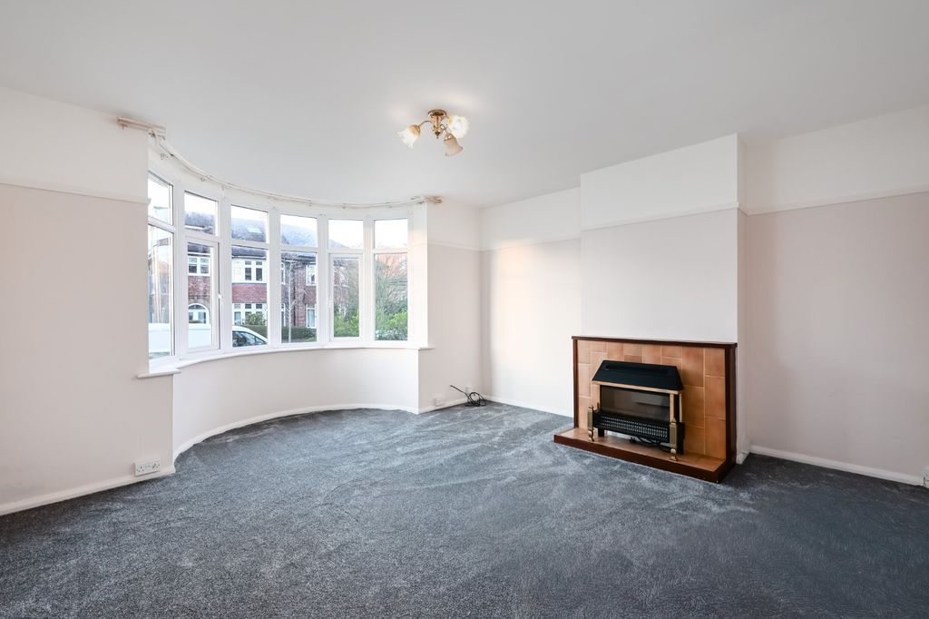 Property photo 3 of 8 Picture 3