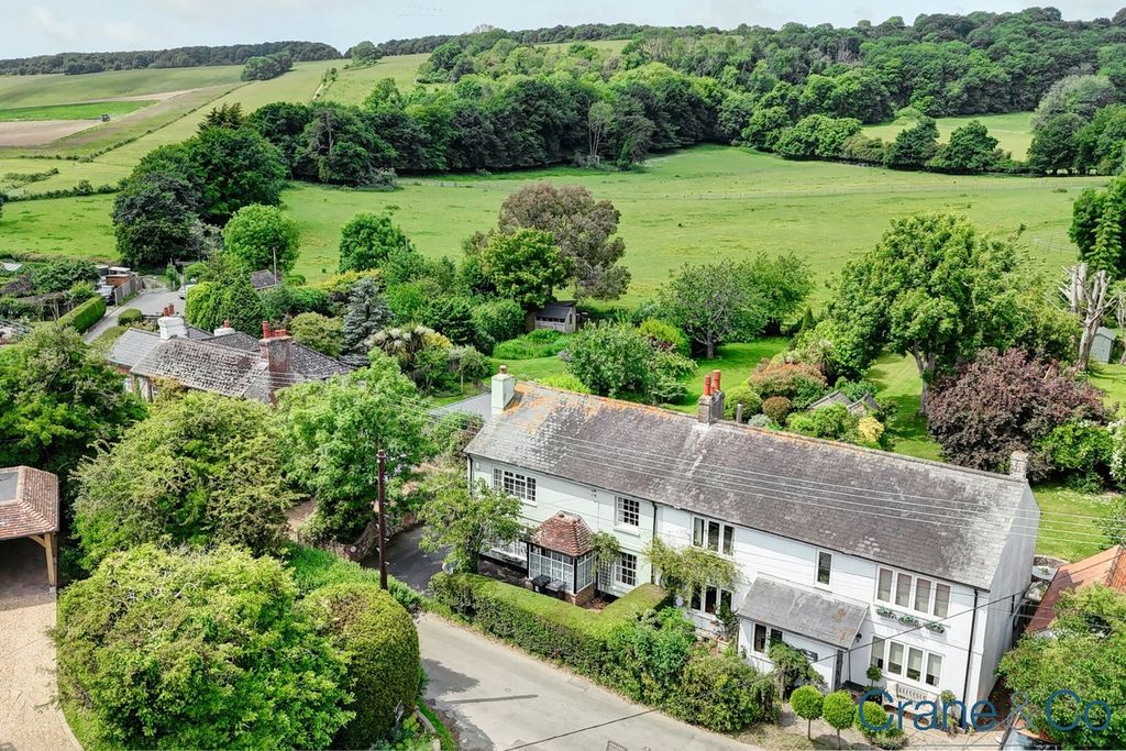 Property photo 2 of 36