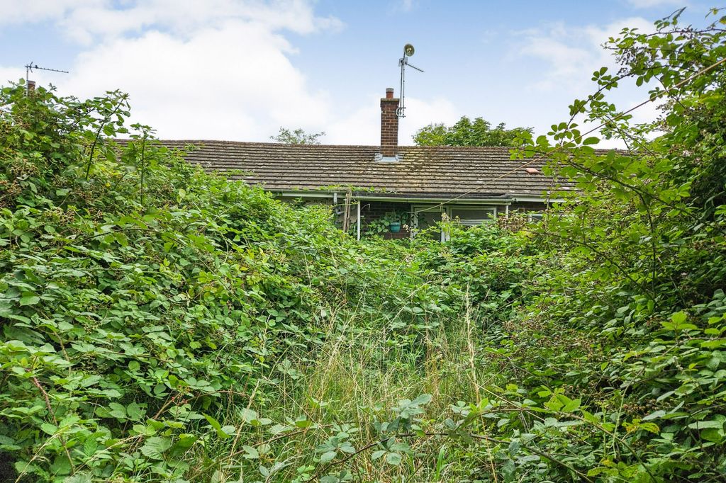 Property photo 2 of 11 24 Langley Road, Cantley, Norwich, Nr13 3Sr