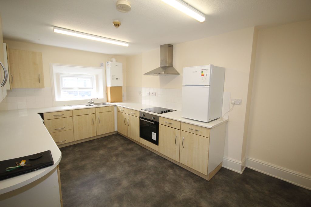 Property photo 3 of 7