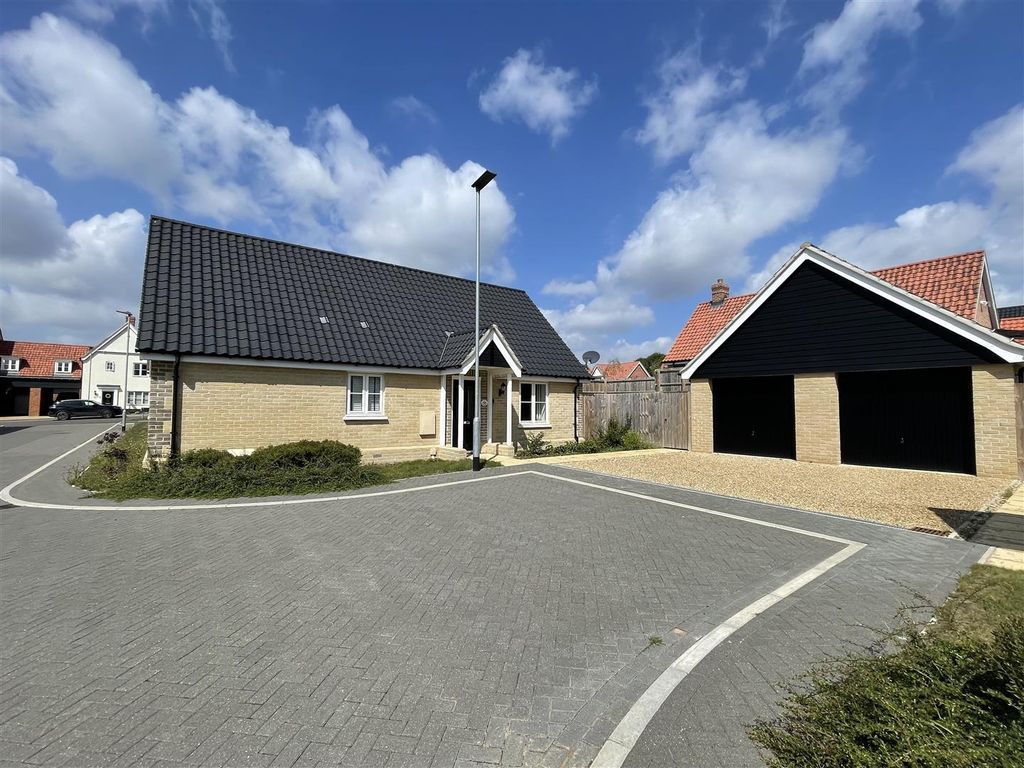Property photo 1 of 15 Img_5584.Jpg