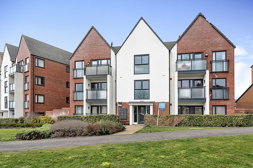 Property photo 1 of 10 9215Be7A-36B4-Ed11-8
