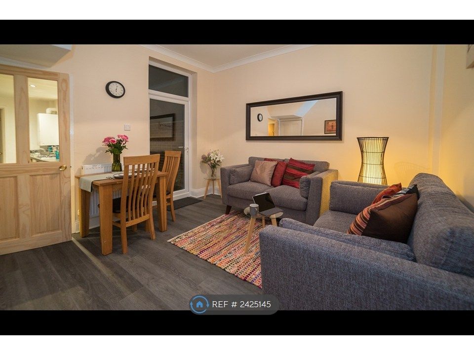 Property photo 1 of 16 Lounge/Dining