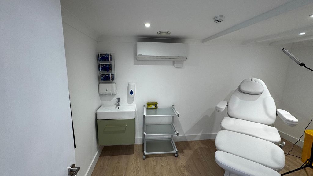 Property photo 2 of 3