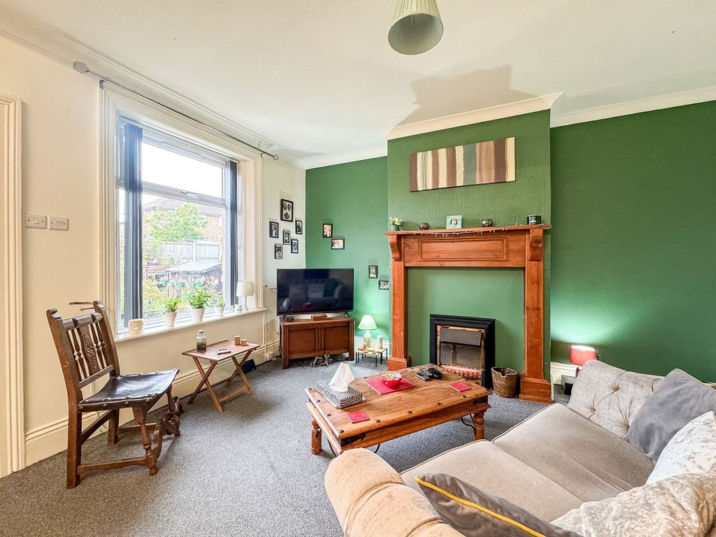Property photo 3 of 14