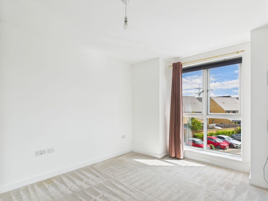 Property photo 2 of 11 4534363