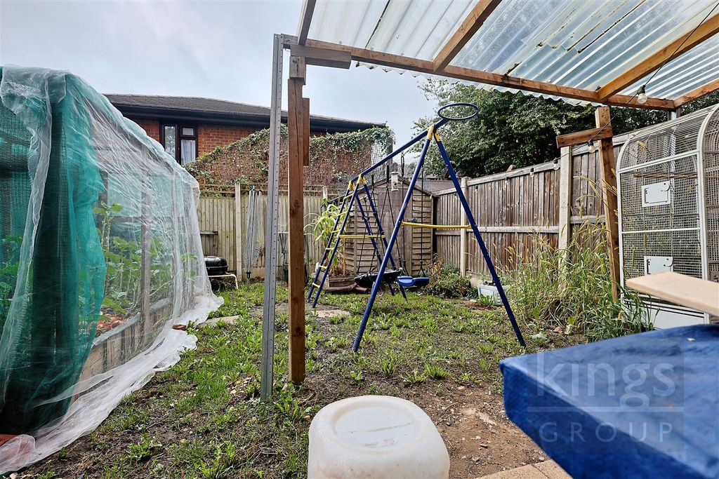 Property photo 2 of 18