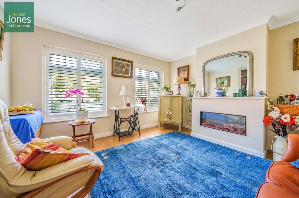 Property photo 3 of 11 Picture No. 02