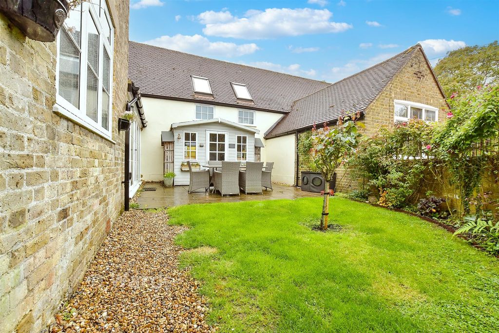 Property photo 2 of 15 Rear Garden