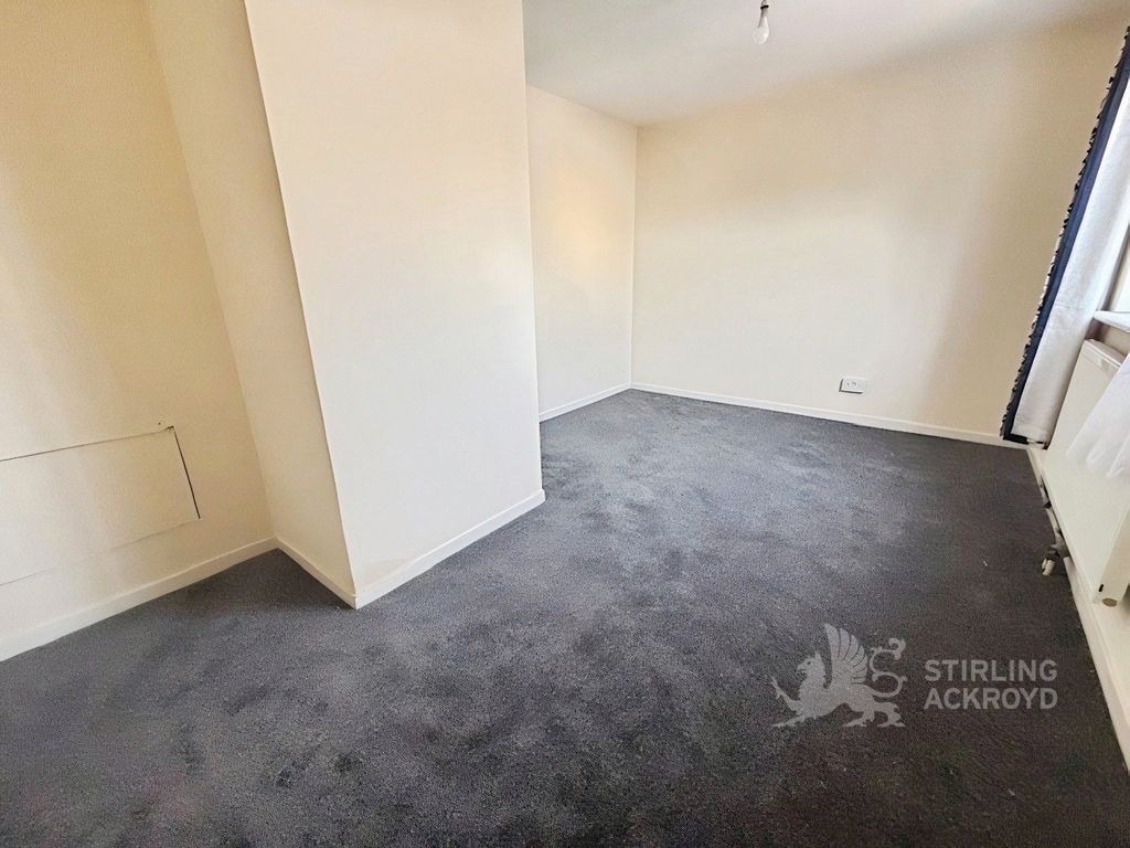 Property photo 2 of 8 Reception Room
