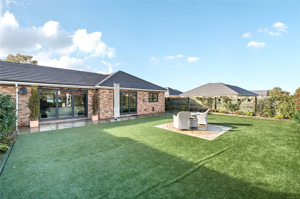 Property photo 1 of 20 Picture No. 19