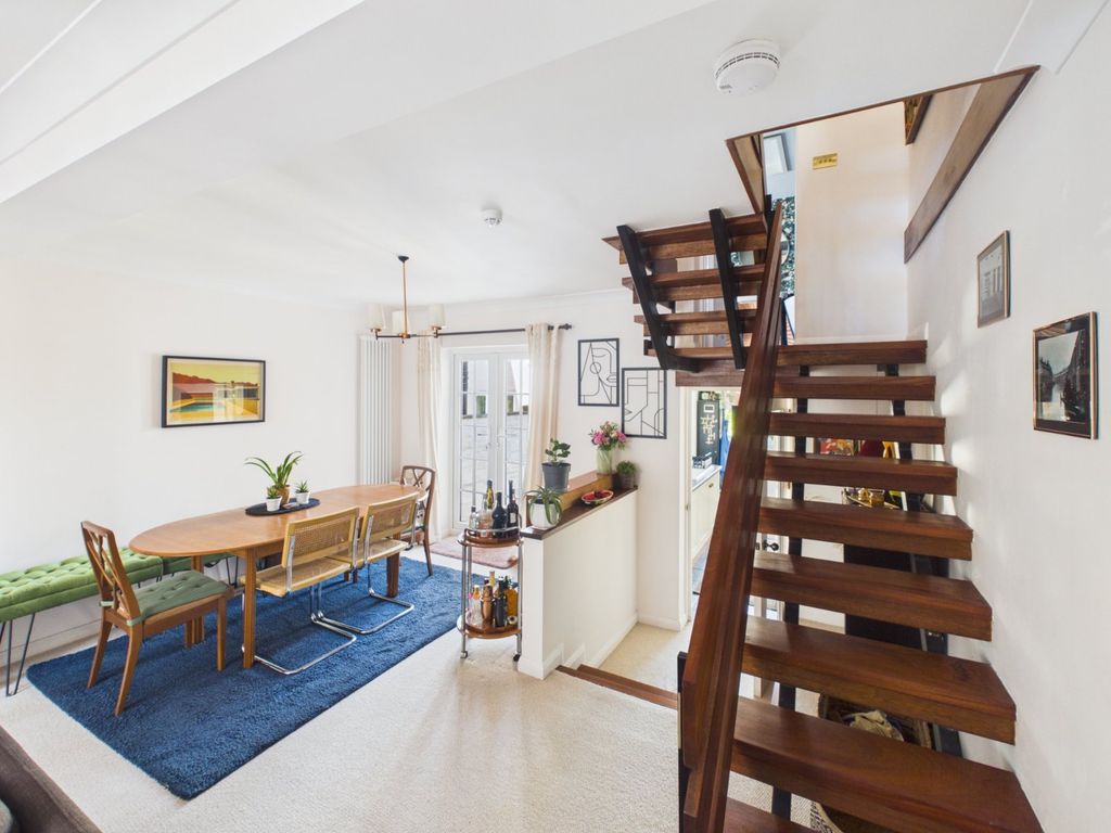 Property photo 3 of 14 Dining