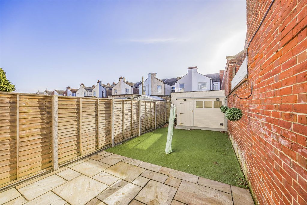 Property photo 3 of 19 2 Portchester Road, Portsmouth-Porticomarketing-So