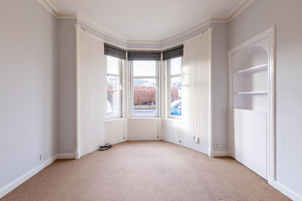 Property photo 2 of 15 Living Room