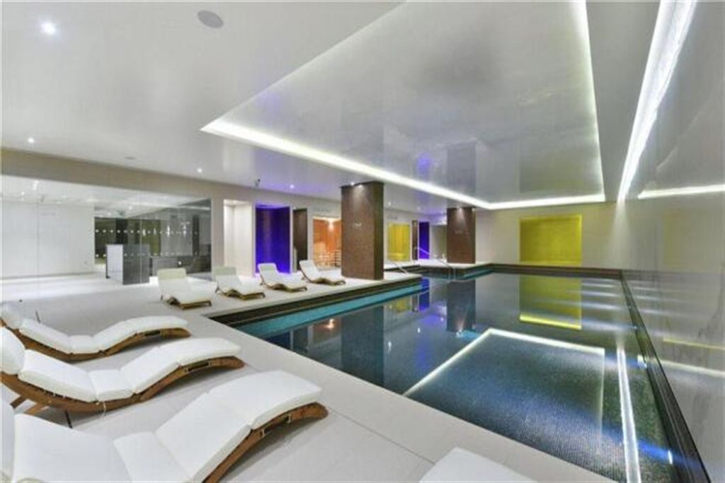 Property photo 1 of 13 (Main)