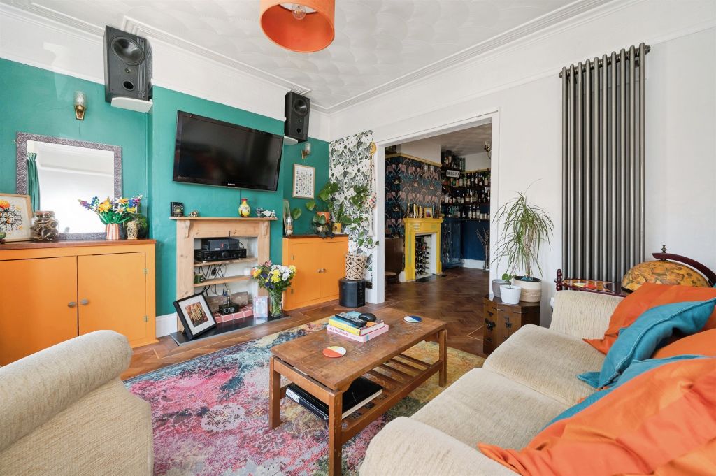 Property photo 2 of 14