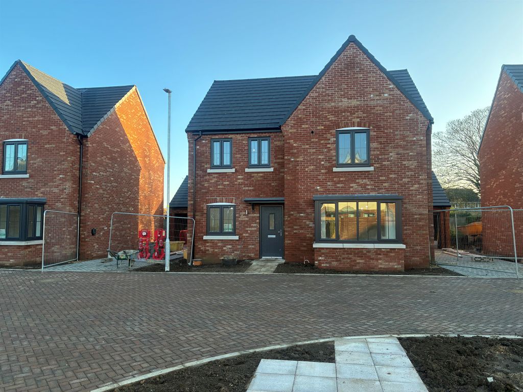 Property photo 1 of 18