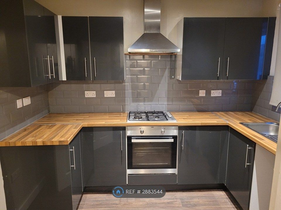Property photo 1 of 14 Kitchen