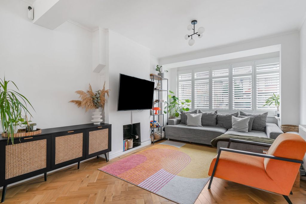 Property photo 2 of 29