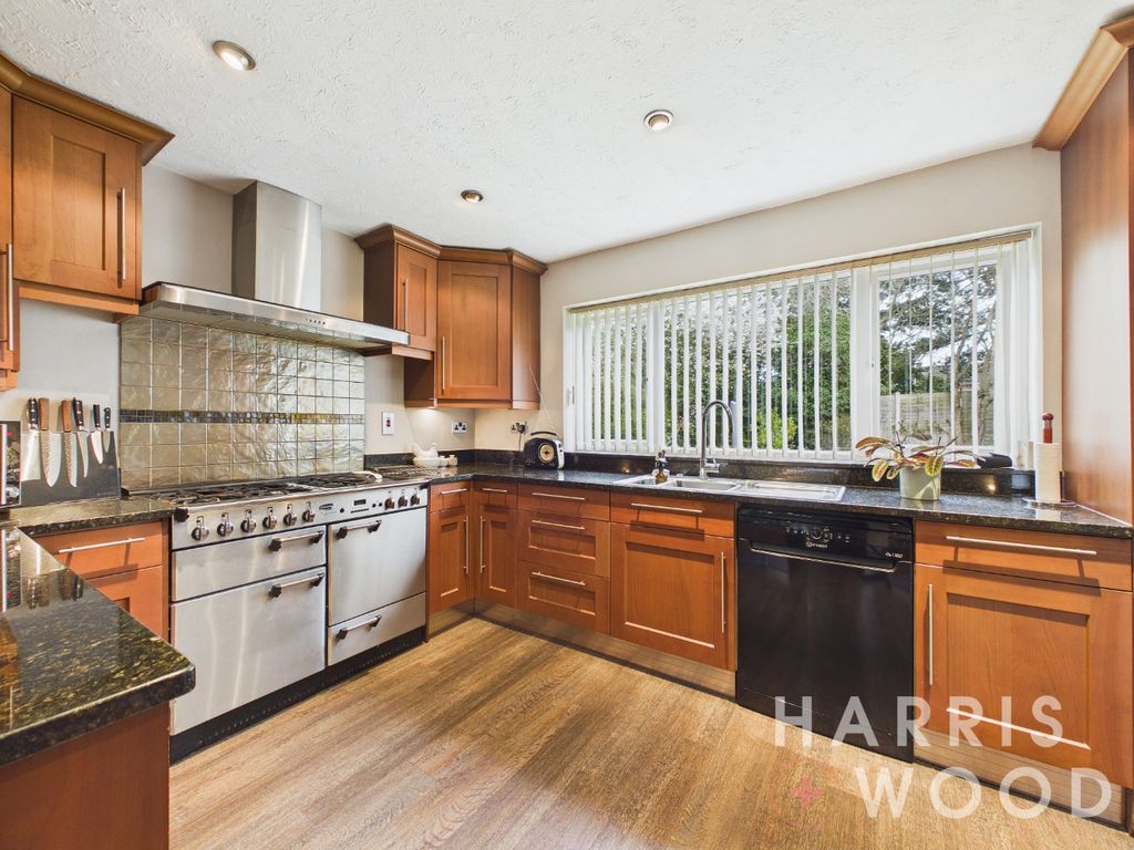 Property photo 2 of 35 4920132