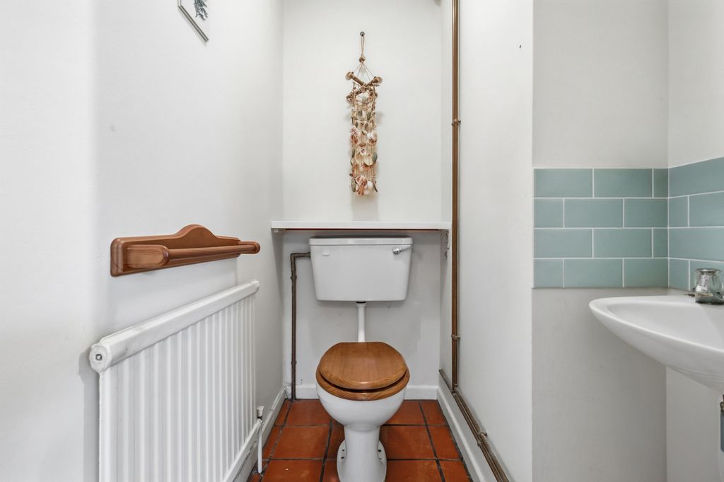 Property photo 3 of 16 Picture No. 18