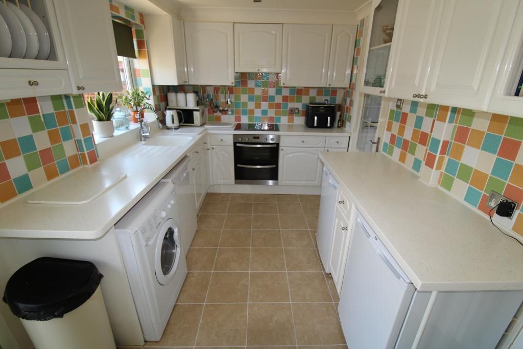 Property photo 3 of 11 Kitchen/Diner