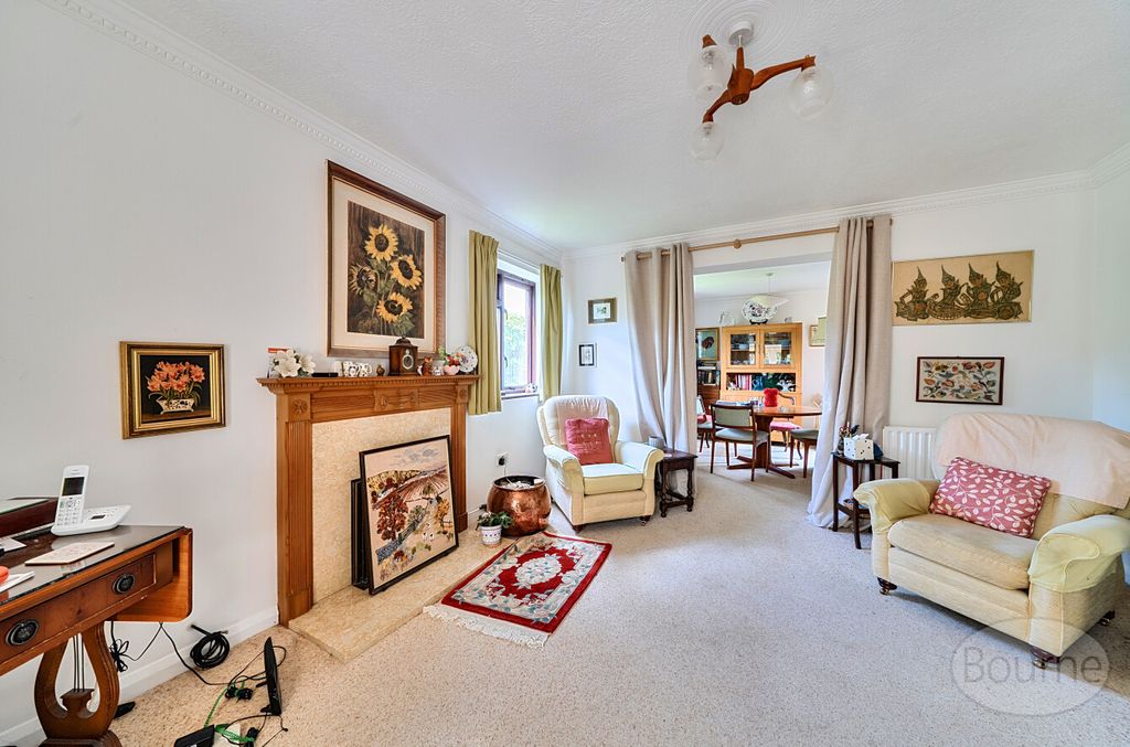 Property photo 2 of 10 853073Aa-2010-435...