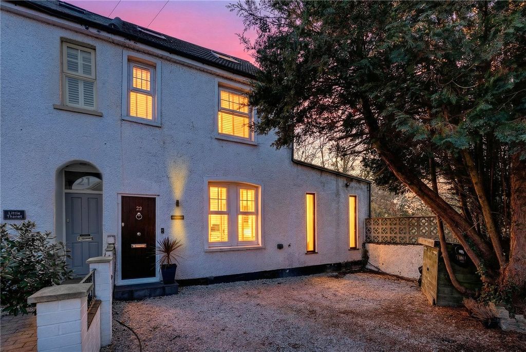 Property photo 1 of 37 Picture No. 01