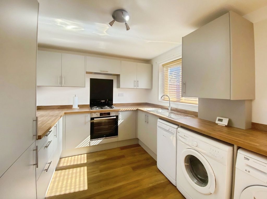 Property photo 1 of 15 5372450