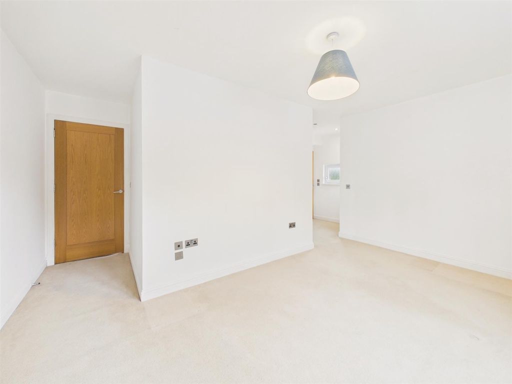 Additional image 9 of 3 bed flat for sale22 Riverside Park, Blairgowrie PH10