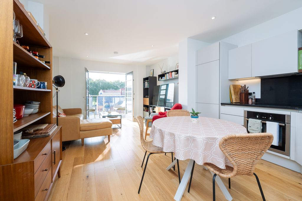 Property photo 3 of 15