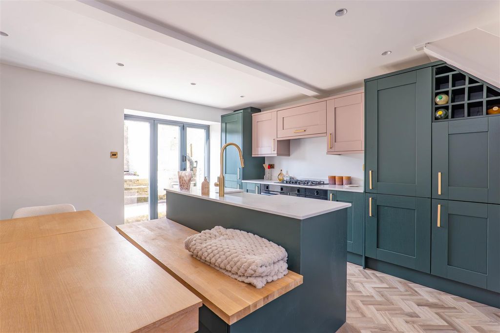 Property photo 3 of 16 Lounge/Kitchen/Diner