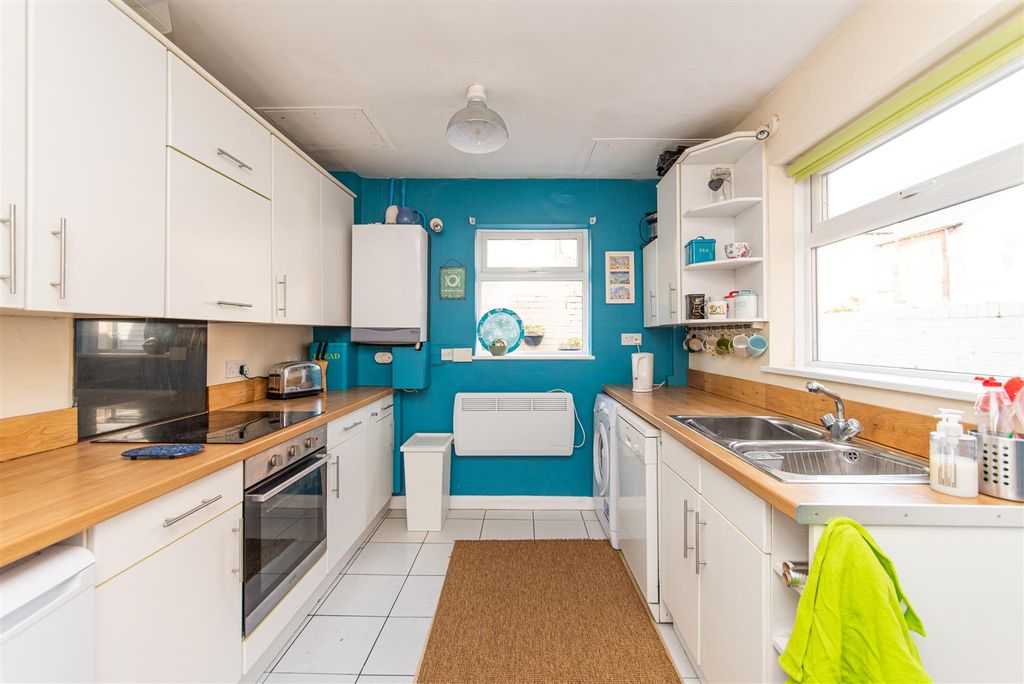 Property photo 2 of 19 W-2942.Jpg