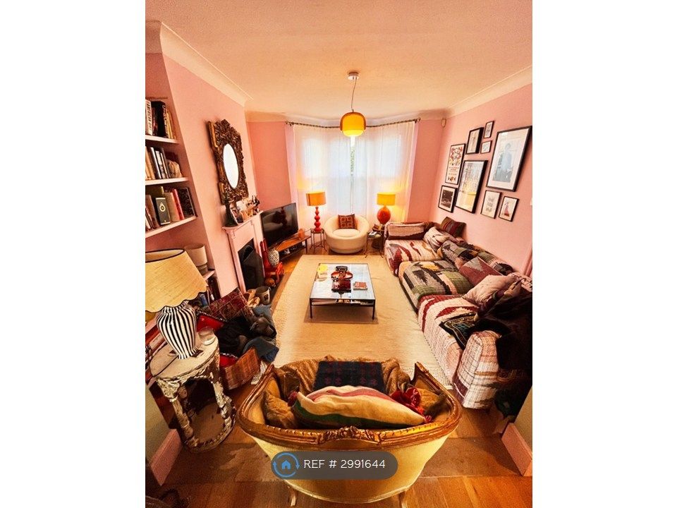 Property photo 1 of 17 Main Living Room