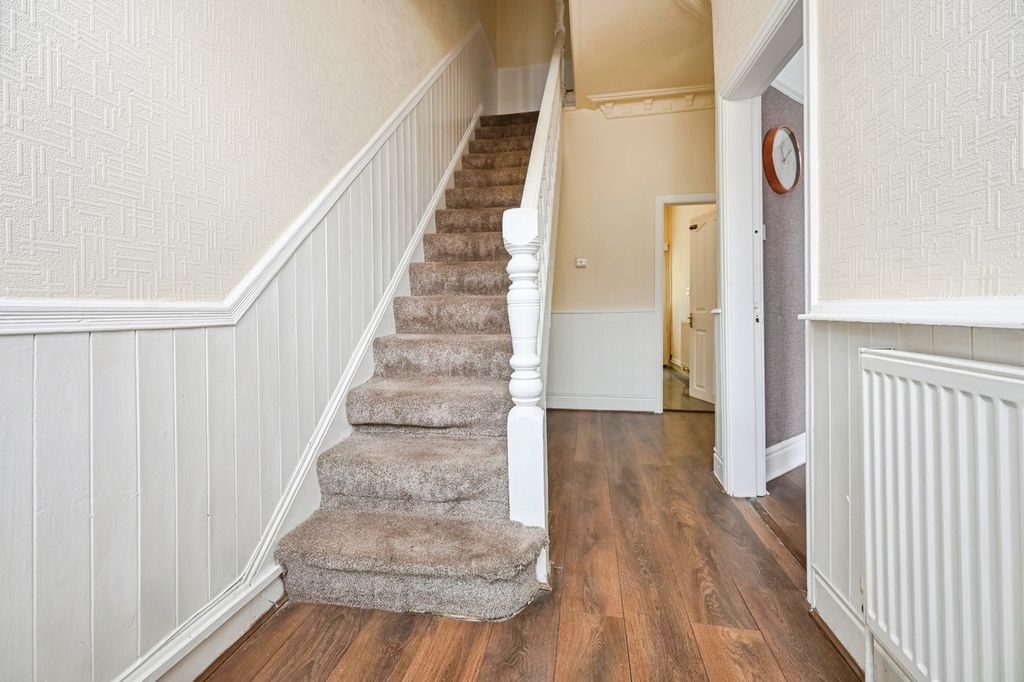 Property photo 2 of 13 Pbox-Img.Jpg