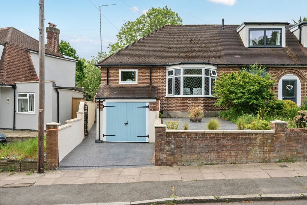 Property photo 1 of 18 1450691-5-69F9A93...